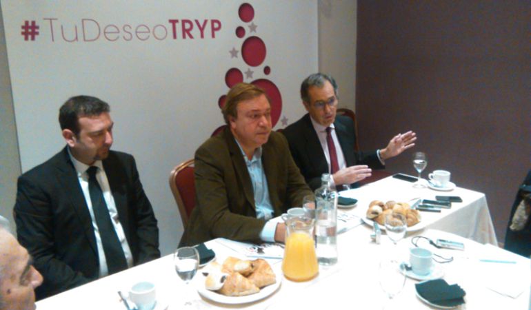 Juan Soler y Enrique Osorio en un hotel de Getafe Juan Soler y Enrique Osorio en un hotel de Getafe