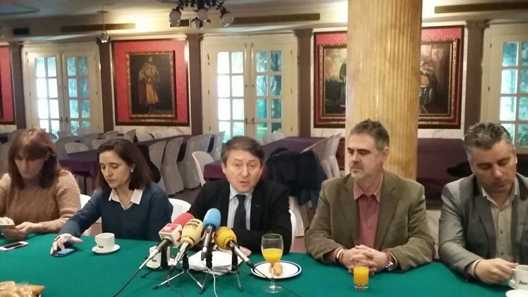 USE Bierzo en un encuentro con la prensa USE Bierzo en un encuentro con la prensa