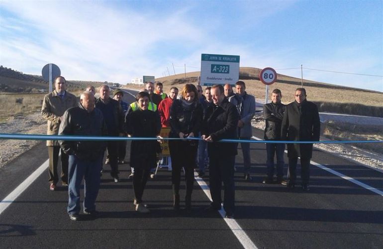 Inauguración de la carretera A-323 de la Junta de Andalucía entre Guadahortuna e Iznalloz(Granada) Inauguración de la carretera A-323 de la Junta de Andalucía entre Guadahortuna e Iznalloz(Granada)