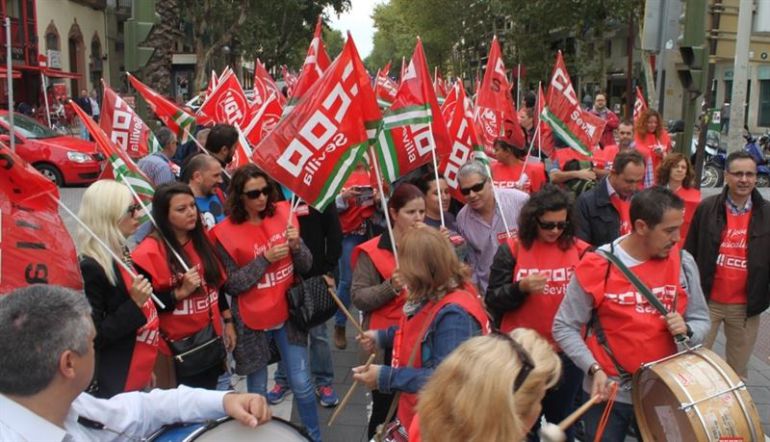 Imagen de una protesta de trabajadores convocada por CC OO, en Sevilla. Imagen de una protesta de trabajadores convocada por CC OO, en Sevilla.