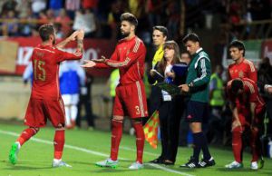 Piqué sustituye a Ramos en el España-Costa Rica disputado en León Piqué sustituye a Ramos en el España-Costa Rica disputado en León