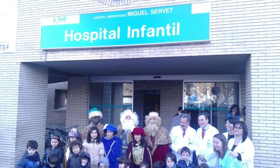 Los Reyes Magos, a las puertas del Hospital Infantil Los Reyes Magos, a las puertas del Hospital Infantil