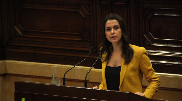 Inés Arrimadas, en el debate de investidura de Carles Puigdemont Inés Arrimadas, en el debate de investidura de Carles Puigdemont