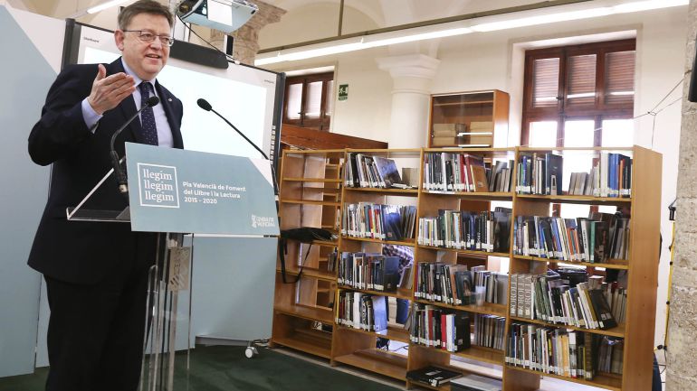 Ximo Puig presenta el Plan de Fomento del Libro y la Lectura Ximo Puig presenta el Plan de Fomento del Libro y la Lectura