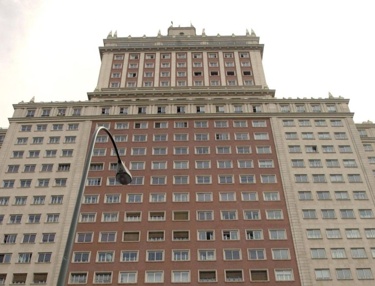 Fotografía de archivo del Edificio España Fotografía de archivo del Edificio España