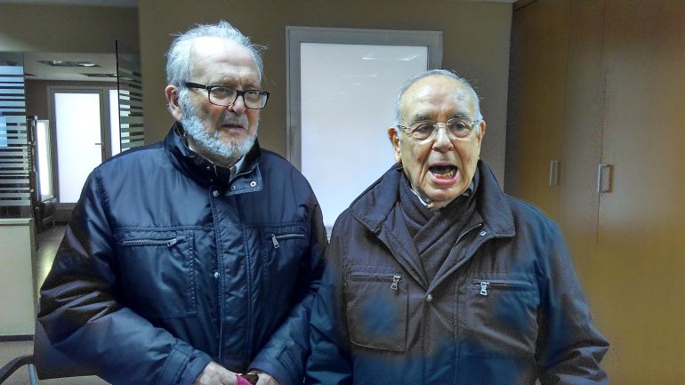 De izquierda a derecha: Ismael Galiana Romero junto a su gran amigo el cocinero raimundo González Frutos De izquierda a derecha: Ismael Galiana Romero junto a su gran amigo el cocinero raimundo González Frutos