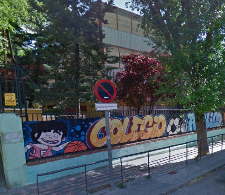 Colegio Fuencisla en la calle Tomelloso de Madrid Colegio Fuencisla en la calle Tomelloso de Madrid