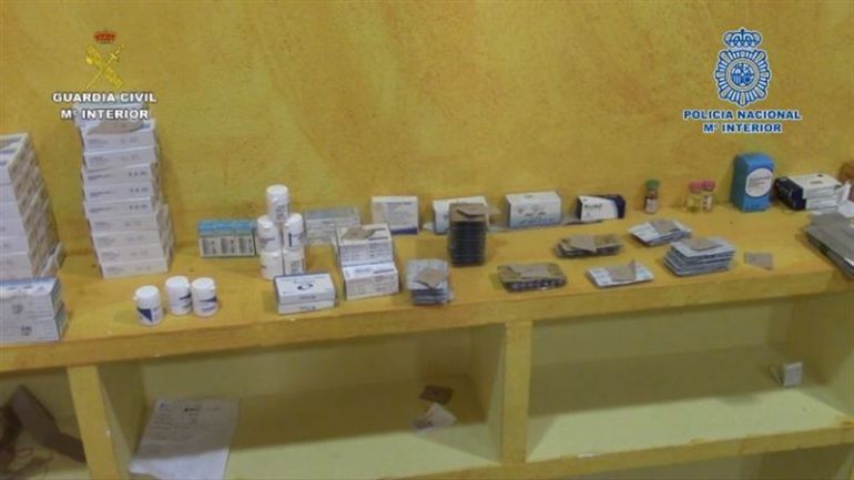 38 detenidos en Murcia, Alicante y Málaga por tráfico de medicinas prohibidas en el deporte en la Operación Mazinger: 38 detenidos por tráfico de medicinas prohibidas en el deporte 38 detenidos en Murcia, Alicante y Málaga por tráfico de medicinas prohibidas en el deporte en la Operación Mazinger: 38 detenidos por tráfico de medicinas prohibidas en el deporte
