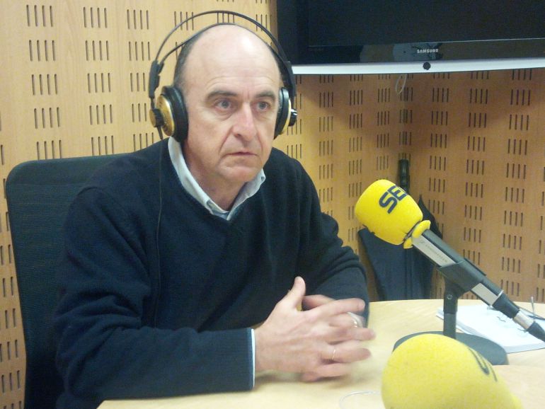 José Manuel Ladrón de Guevara, gerente del Hospital Universitario de Donostia, en una entrevista de Hoy por Hoy San Sebastián José Manuel Ladrón de Guevara, gerente del Hospital Universitario de Donostia, en una entrevista de Hoy por Hoy San Sebastián
