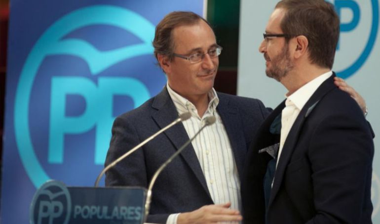 Alfonso Alonso saluda a Javier Maroto, en una imagen de archivo. Alfonso Alonso saluda a Javier Maroto, en una imagen de archivo.