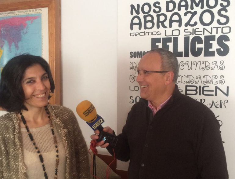 Miguel Doña-director de Espacio de Encuentro-y la directora de Cáritas Huelva, Pilar Vizcaíno. Miguel Doña-director de Espacio de Encuentro-y la directora de Cáritas Huelva, Pilar Vizcaíno.