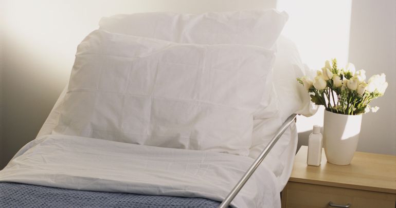 Imagen de una cama hospitalaria Imagen de una cama hospitalaria