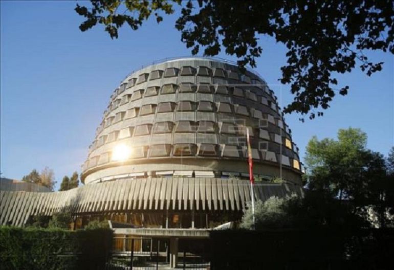 wert decreto recortes universitarios. Tribunal Constitucional: El Constitucional declara nulos dos artículos del decreto de recortes universitarios de Wert wert decreto recortes universitarios. Tribunal Constitucional: El Constitucional declara nulos dos artículos del decreto de recortes universitarios de Wert