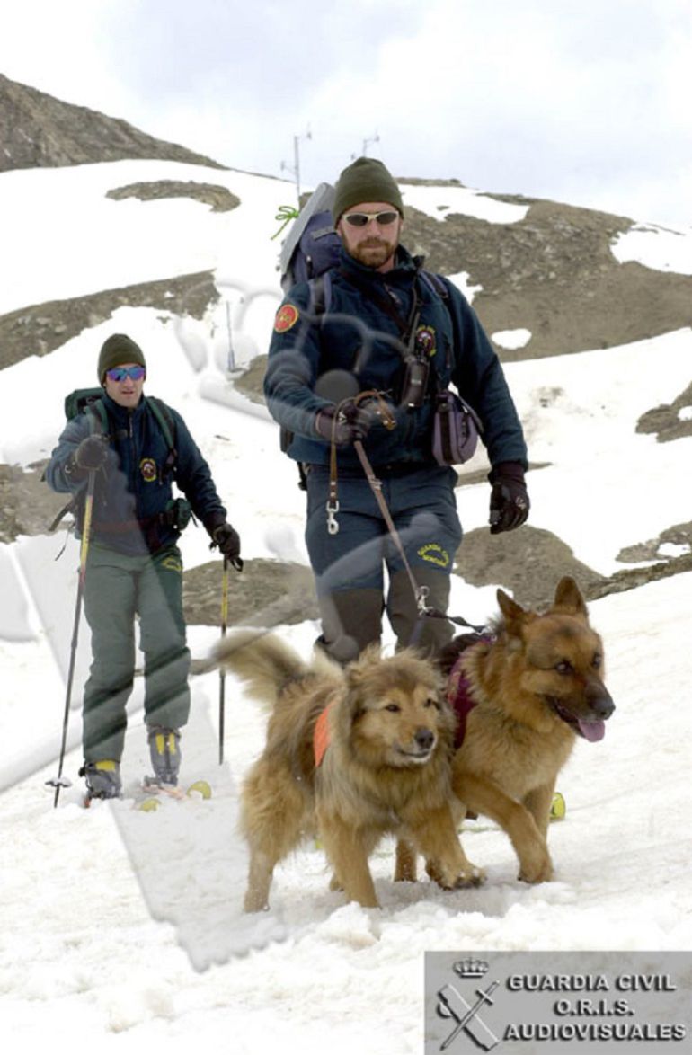 Rescatado un montañero murciano en Sierra Nevada Rescatado un montañero murciano en Sierra Nevada