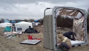 SER Universitarios: Un techo para los refugiados de ‘La Jungla’ de Calais SER Universitarios: Un techo para los refugiados de ‘La Jungla’ de Calais