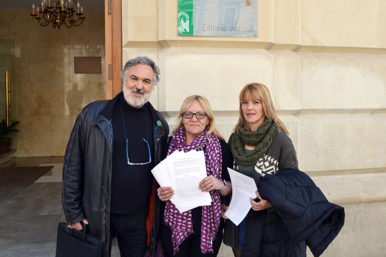 La Zubia presenta las primeras reclamaciones contra cláusulas abusivas de las hipotecas La Zubia presenta las primeras reclamaciones contra cláusulas abusivas de las hipotecas