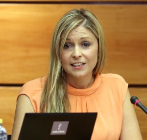 Elena de la Cruz, consejera de Fomento Elena de la Cruz, consejera de Fomento