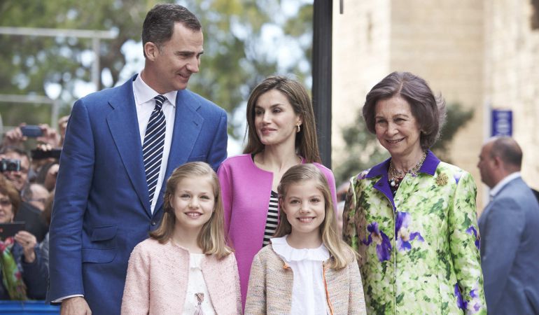 La Familia Real, junto a la Reina Sofía, el pasado domingo en Palma de Mallorca La Familia Real, junto a la Reina Sofía, el pasado domingo en Palma de Mallorca