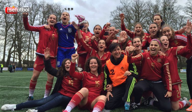 Todas las integrantes de la selección sub 17 de fútbol femenino Todas las integrantes de la selección sub 17 de fútbol femenino
