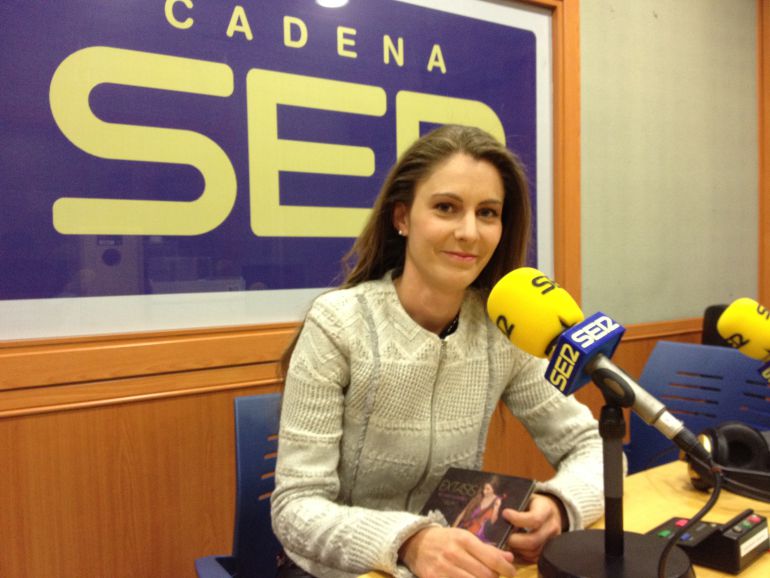 Klara Gomboc, la violinista de la Puerta del Puente Klara Gomboc, la violinista de la Puerta del Puente