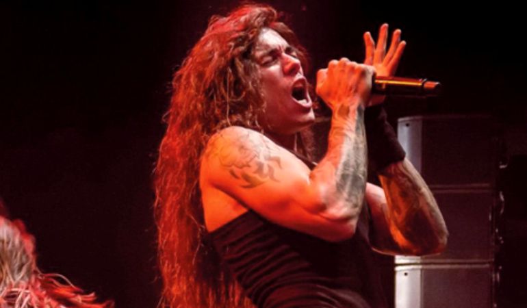 Leo Jiménez es una de las grandes voces del heavy metal español Leo Jiménez es una de las grandes voces del heavy metal español