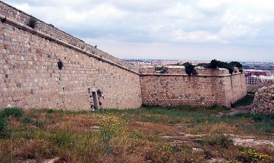 Se están llevando el castillo para hacer barbacoas Se están llevando el castillo para hacer barbacoas