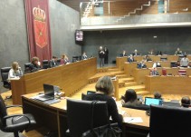 Mayoría parlamentaria a favor de una comisión que investigue, de nuevo, el final de Caja Navarra