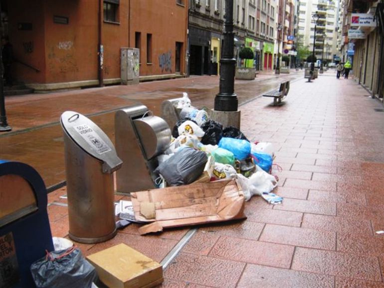 La basura en las calles de Ponferrada La basura en las calles de Ponferrada