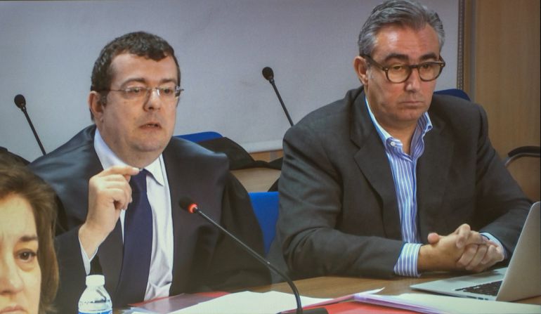 Diego Torres (d), y su abogado, Manuel González Peeters. Diego Torres (d), y su abogado, Manuel González Peeters.