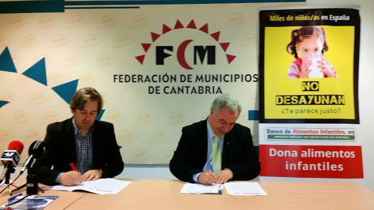 Firma del convenio entre la Federación de Municipios y el Banco de Alimentos Infantiles Firma del convenio entre la Federación de Municipios y el Banco de Alimentos Infantiles