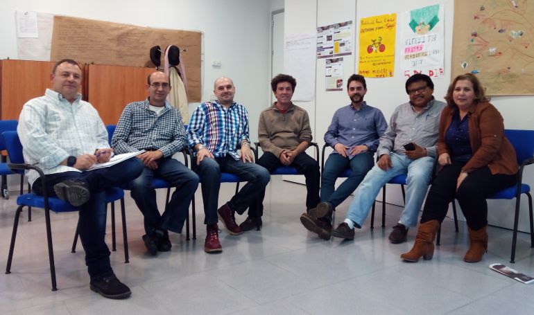 Parte del grupo de 'Hombres con cuidado' en el CMS San Blas. Parte del grupo de 'Hombres con cuidado' en el CMS San Blas.