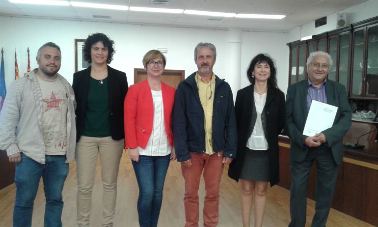 Miembros del Ayuntamiento, Cofradía y ADL en la presentación de la comisión Miembros del Ayuntamiento, Cofradía y ADL en la presentación de la comisión
