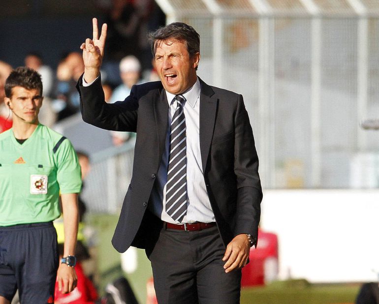 El entrenador del Granada José Gonzalez, durante el partido frente al Celta de Vigo El entrenador del Granada José Gonzalez, durante el partido frente al Celta de Vigo