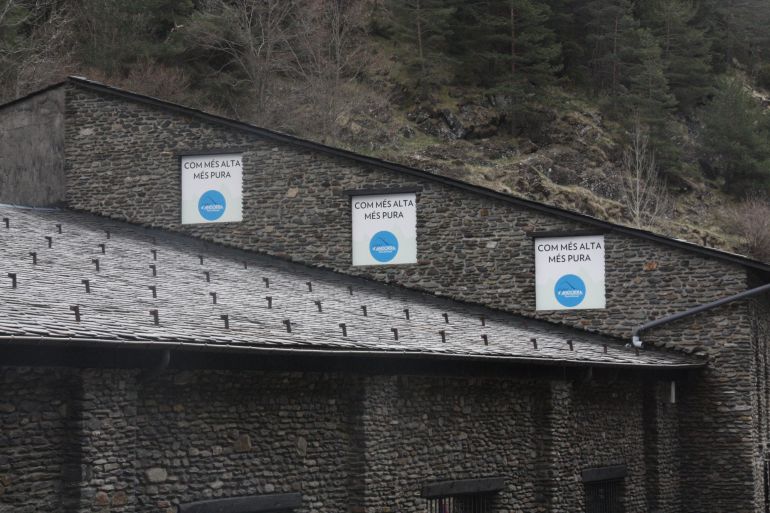 El gobierno de Andorra ha clausurado la planta embotelladora de agua d'Arinsal El gobierno de Andorra ha clausurado la planta embotelladora de agua d'Arinsal
