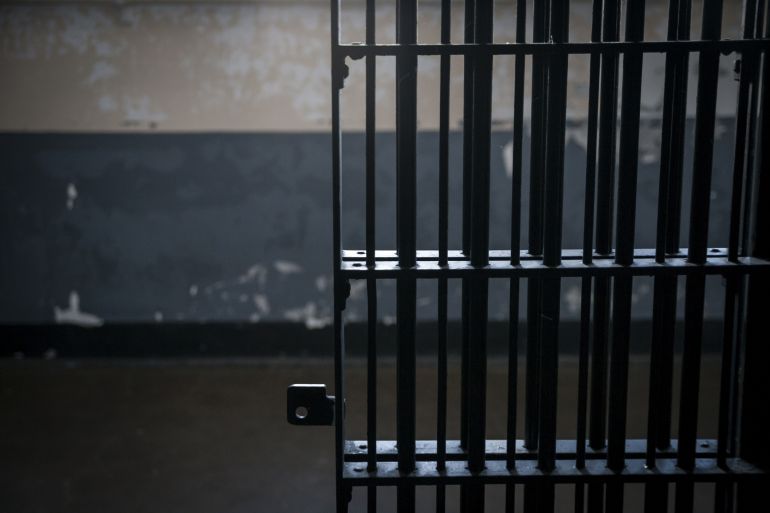 Nueve meses de cárcel por empujar a un policía y llamarle 'mamahuevo' Nueve meses de cárcel por empujar a un policía y llamarle 'mamahuevo'