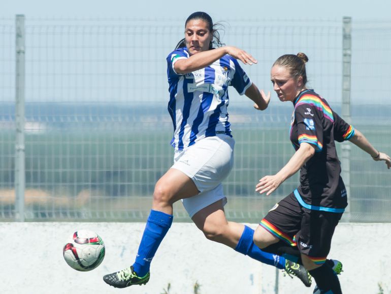 Fútbol Femenino: Martín-Prieto se desata en el mejor momento Fútbol Femenino: Martín-Prieto se desata en el mejor momento