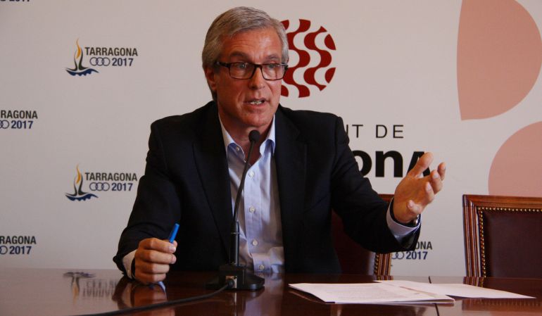 L'alcalde de Tarragona, Josep Fèlix Ballesteros, dóna explicacions en roda de premsa L'alcalde de Tarragona, Josep Fèlix Ballesteros, dóna explicacions en roda de premsa