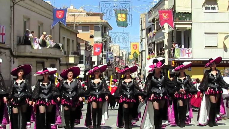 Imagen del desfile en Petrer Imagen del desfile en Petrer