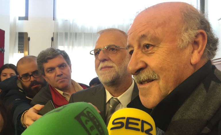 Del Bosque, premio Adalid de la Paz y la Libertad Del Bosque, premio Adalid de la Paz y la Libertad