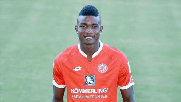 El delantero colombiano Jhon Córdoba, en una foto de tu twitter oficial El delantero colombiano Jhon Córdoba, en una foto de tu twitter oficial