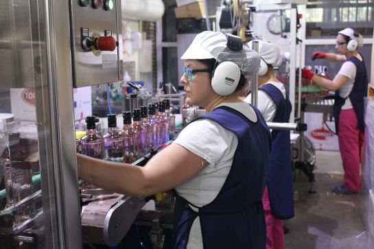 La ginebra Premium sevillana Puerto de Indias dobla su equipo de trabajo en menos de un año La ginebra Premium sevillana Puerto de Indias dobla su equipo de trabajo en menos de un año