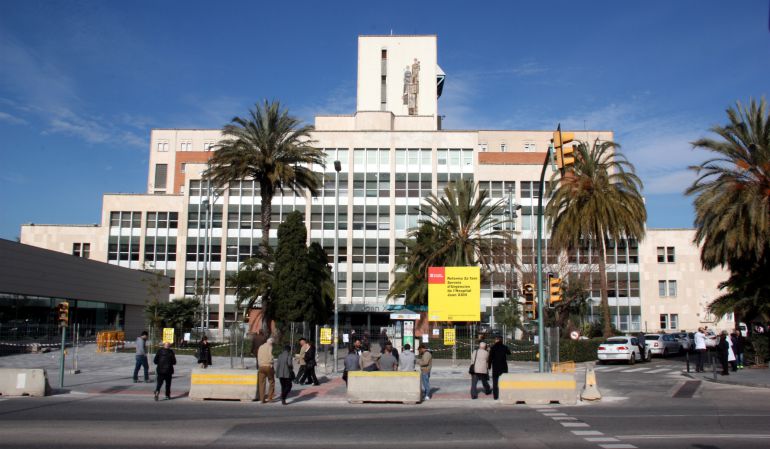Fachada del Hospital Joan XXIII de Tarragona, donde se encuentran ingresados cuatro menores aquejados de enterovirus Fachada del Hospital Joan XXIII de Tarragona, donde se encuentran ingresados cuatro menores aquejados de enterovirus