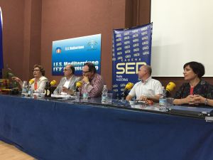Se incoporan para hablar de la carrera solidaria Irina Martín y Emilia Sánchez. Se incoporan para hablar de la carrera solidaria Irina Martín y Emilia Sánchez.