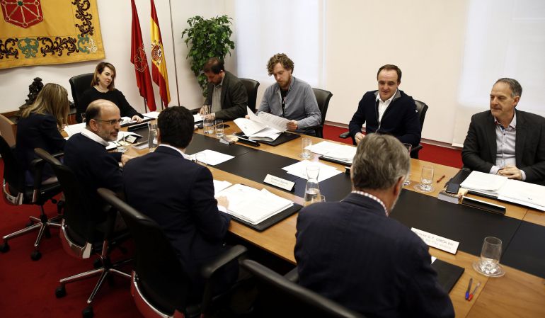 Inicio de la reunión que ha mantenido la Junta de Portavoces del Parlamento de Navarra Inicio de la reunión que ha mantenido la Junta de Portavoces del Parlamento de Navarra