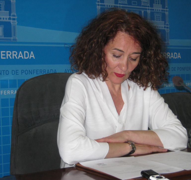 Gloria Fernández Merayo en la rueda de prensa Gloria Fernández Merayo en la rueda de prensa