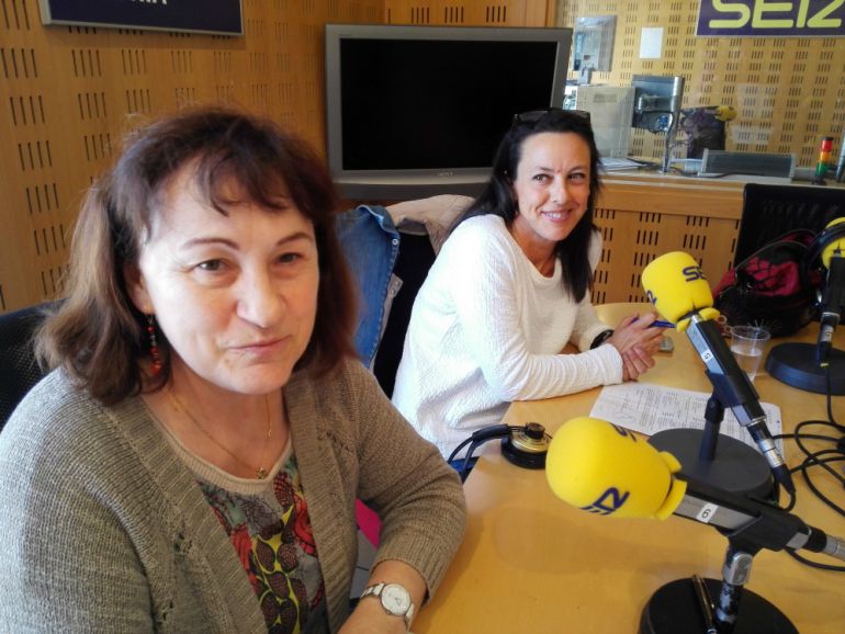 Ana y María en los estudios de la ser Ana y María en los estudios de la ser