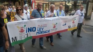 La Marcha por la Dignidad de Murcia protesta contra los recortes de derechos La Marcha por la Dignidad de Murcia protesta contra los recortes de derechos