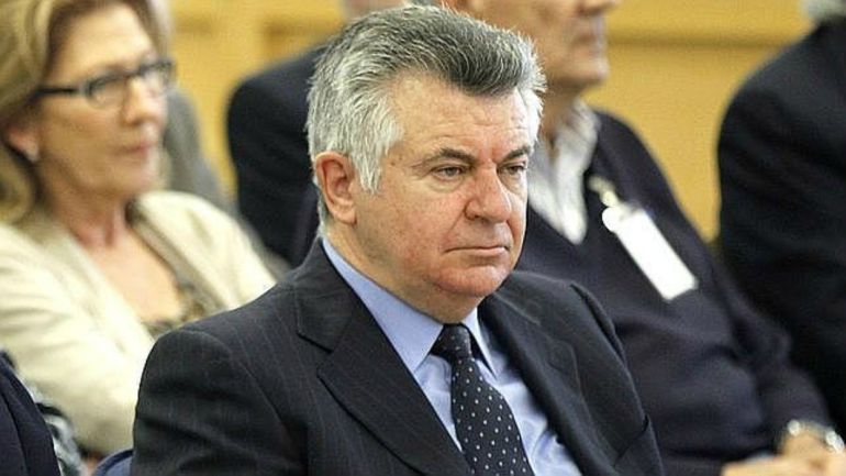 La Audiencia fija en veinte años la pena máxima que Roca deberá cumplir en la cárcel tras acumular sus condenas: La Audiencia fija en veinte años la pena máxima que Roca deberá cumplir en la cárcel tras acumular sus condenas La Audiencia fija en veinte años la pena máxima que Roca deberá cumplir en la cárcel tras acumular sus condenas: La Audiencia fija en veinte años la pena máxima que Roca deberá cumplir en la cárcel tras acumular sus condenas