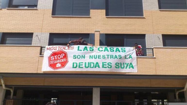 Edificio ocupado "La Dignidad" en Móstoles Edificio ocupado "La Dignidad" en Móstoles