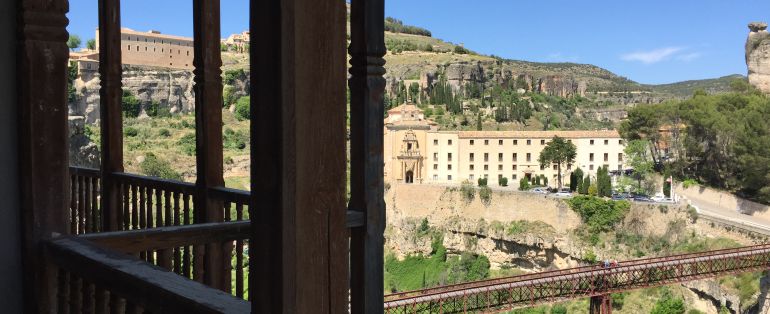 Las obras renovarán también la madera de los balcones. Las obras renovarán también la madera de los balcones.
